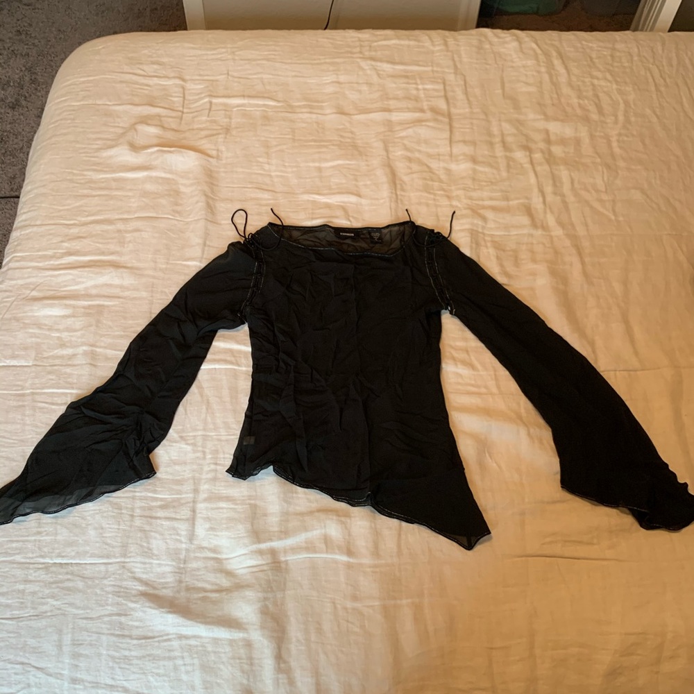 Flare sleeve shirt
